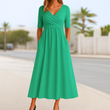 MONIQUE™ – FEMININ KJOLE MED KRYDSDESIGN OG KORTE ÆRMER TIL ENHVER LEJLIGHED